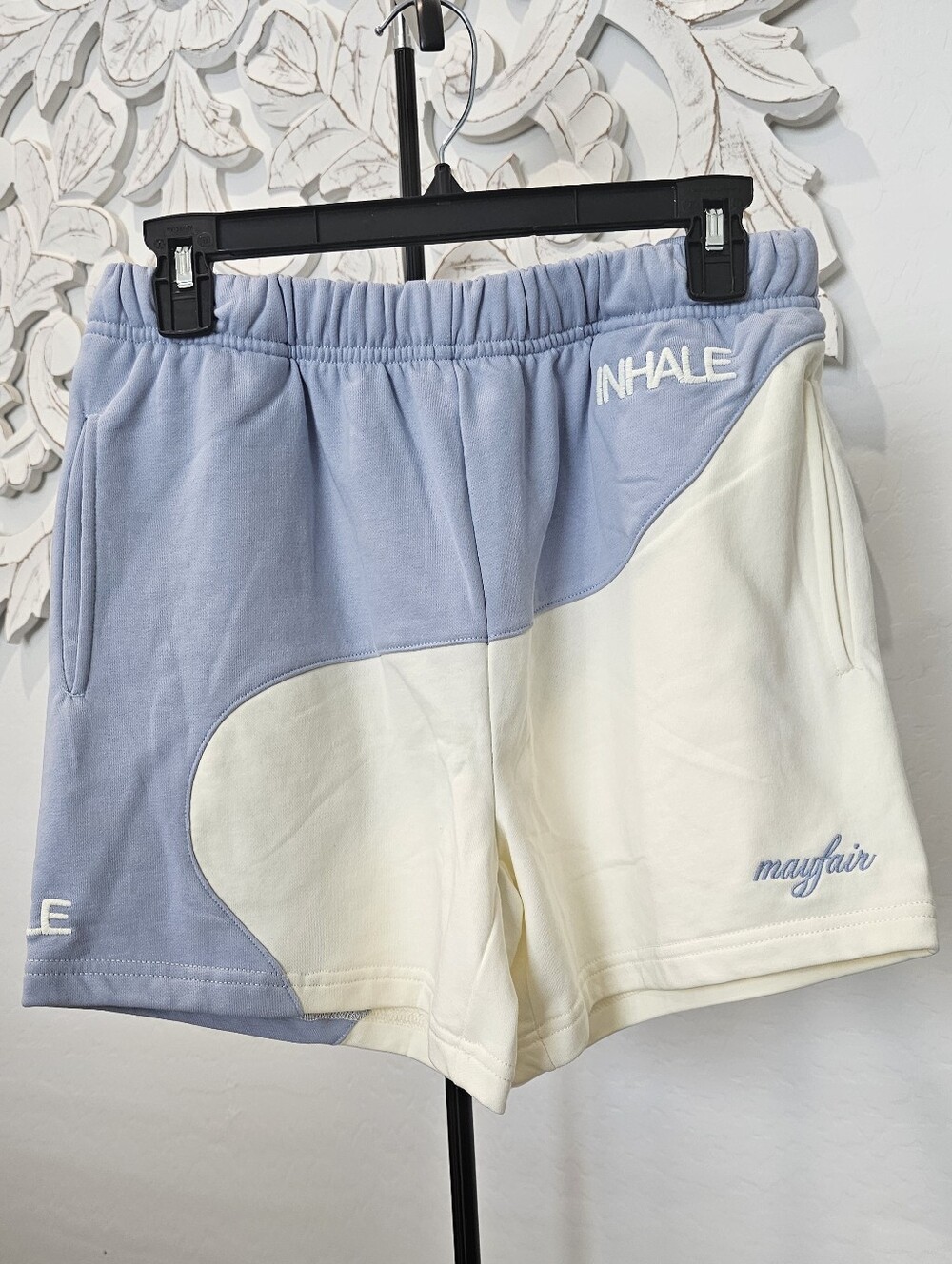 Mayfair INHALE Two-Tone Light Blue & Cream Athletic Shorts Women's Sz  S/M
